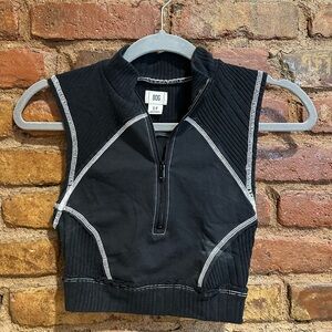 Urban Outfitters Mia Zip-Up Cropped Top